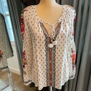 Farm Rio peasant blouse size Medium